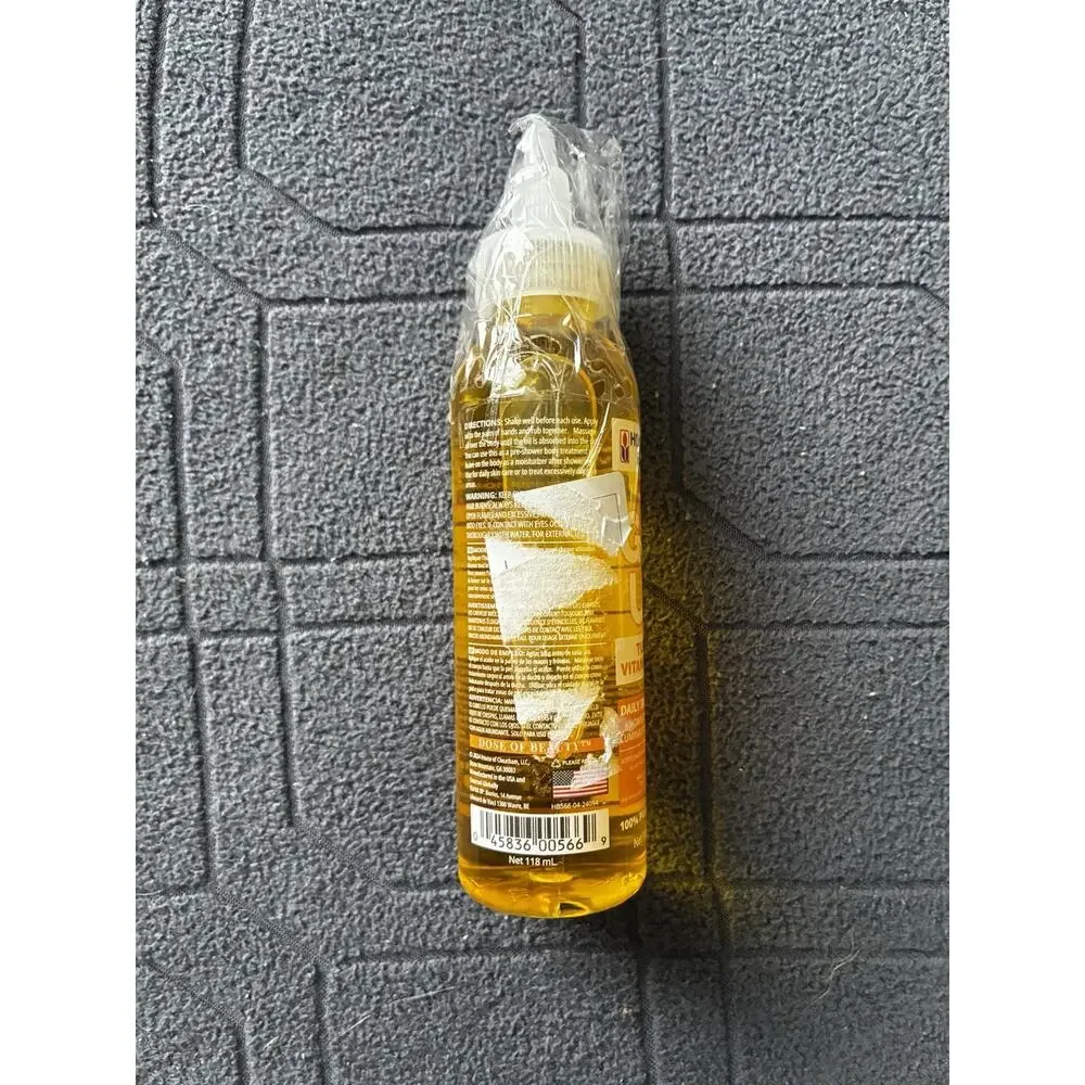 Hollywood Beauty GLO UP! - 4 fl oz with Turmeric, Vitamin C and Aloe Oil